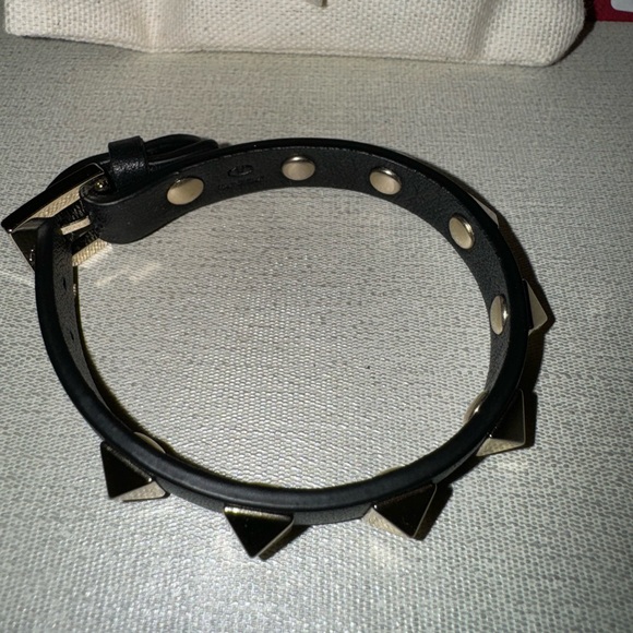 Valentino Rockstud Bracelet - Picture 3 of 6